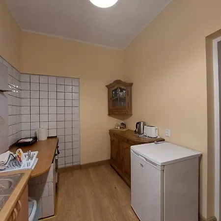 Pils Ielas Apartamenti Kandava Exterior photo
